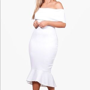 🌹HOST PICK🌹 Off-the-Shoulder Peplum Midi Dress